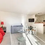 Lägenhet Le Capitole-9 By Interhome Fréjus