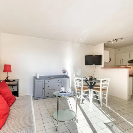 Appartement Le Capitole-9 By Interhome Fréjus